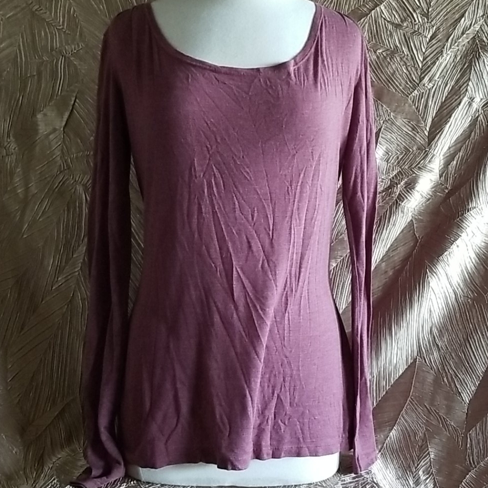 Market long sleeve top